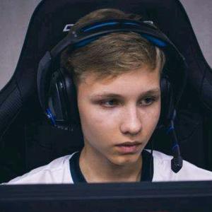 国足热身赛小胜沙特展现新阵容