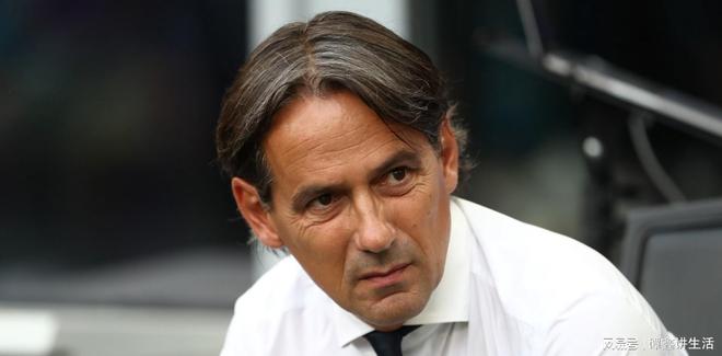 前裁判：米兰确实不该被判点球，但主裁判给的理由有问题