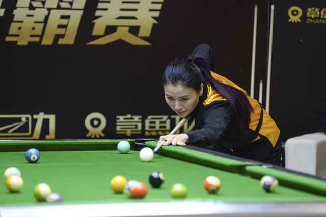 立竿见影，凯恩替补出场30分钟个人戴帽拜仁打进4球