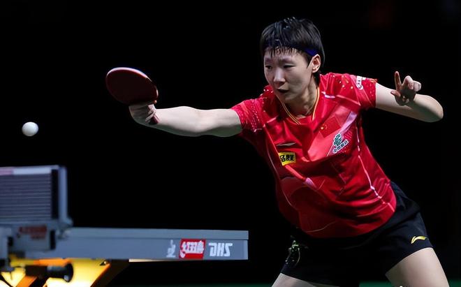 贡献两双表现！埃迪关键时刻盖帽＆进攻篮板帮助灰熊拿下比赛