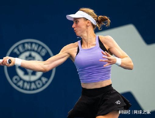 勇士官方：格林扭伤右脚，本场比赛不会回归