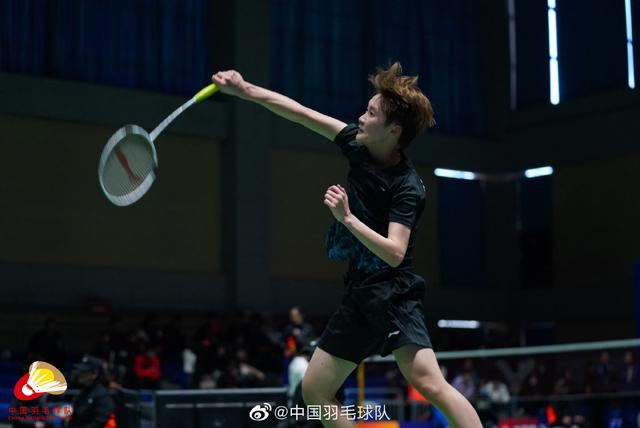 字母哥谈七连败：任何人不该只打着自己的小算盘，必须专注赢球