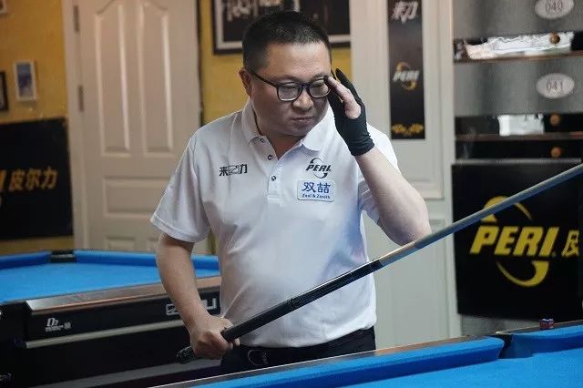 认为自己比 认为自己比