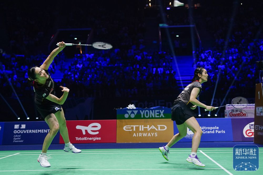 展现出强大 展现出强大